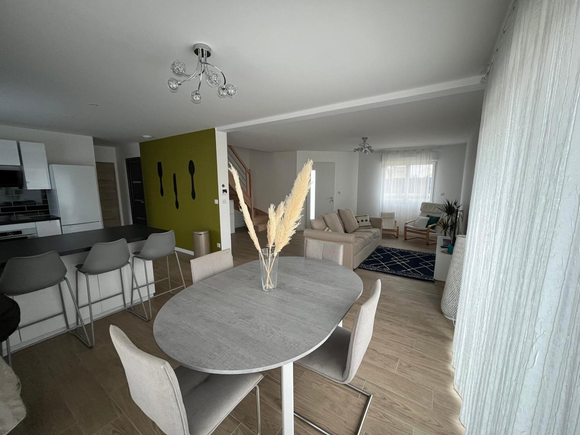 Superbe Maison Avec Jardin Bezannes ภายนอก รูปภาพ