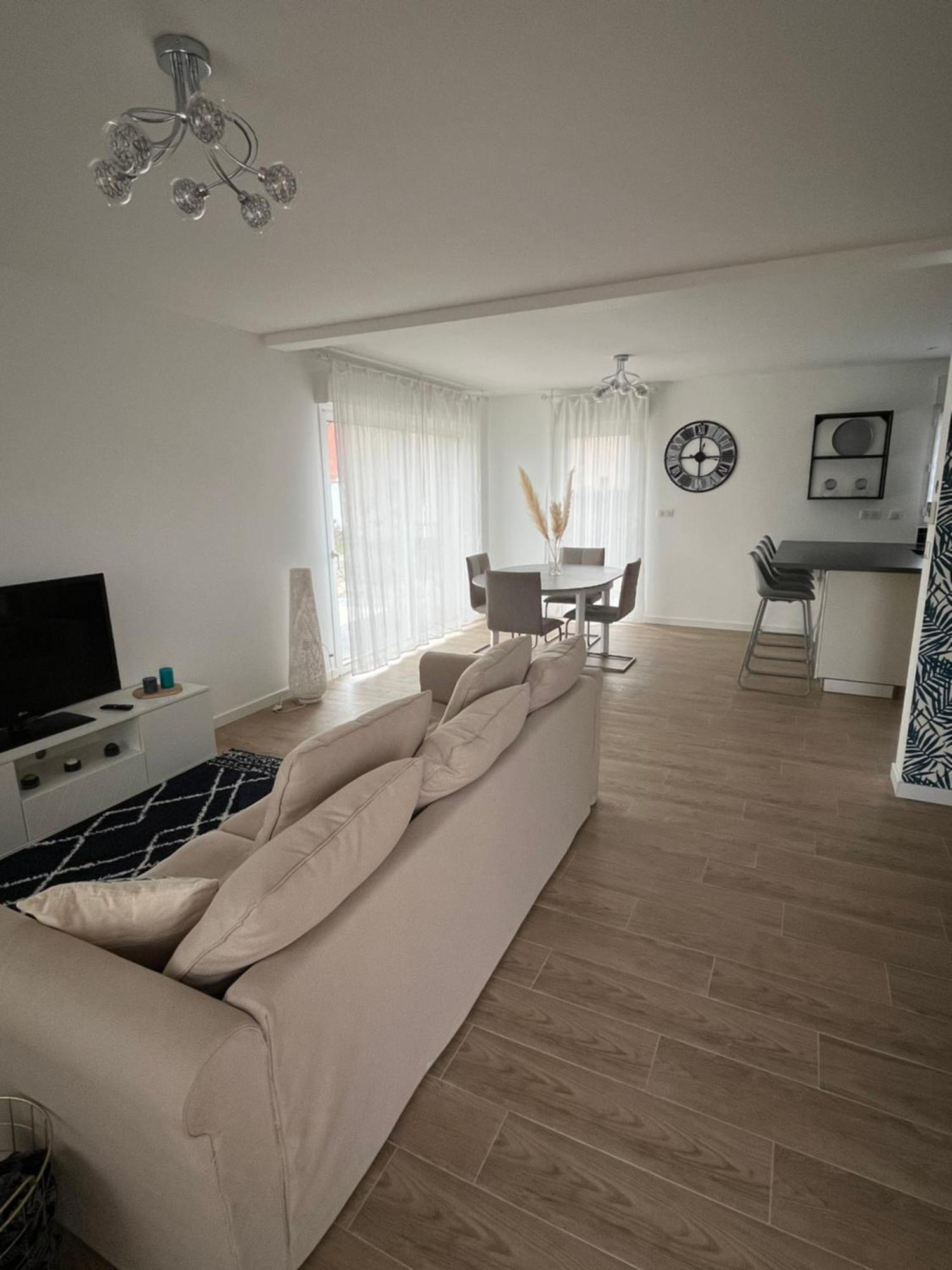 Superbe Maison Avec Jardin Bezannes ภายนอก รูปภาพ